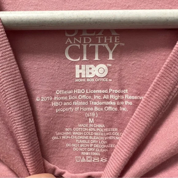 Graphic Tee | Sex & The City | Pink | Size: S-M - Picture 3 of 4